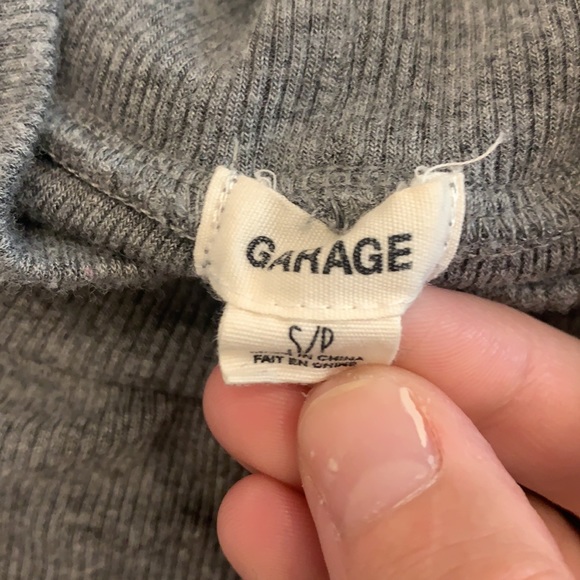 Garage cropped sleeveless mock neck tank - Picture 2 of 2